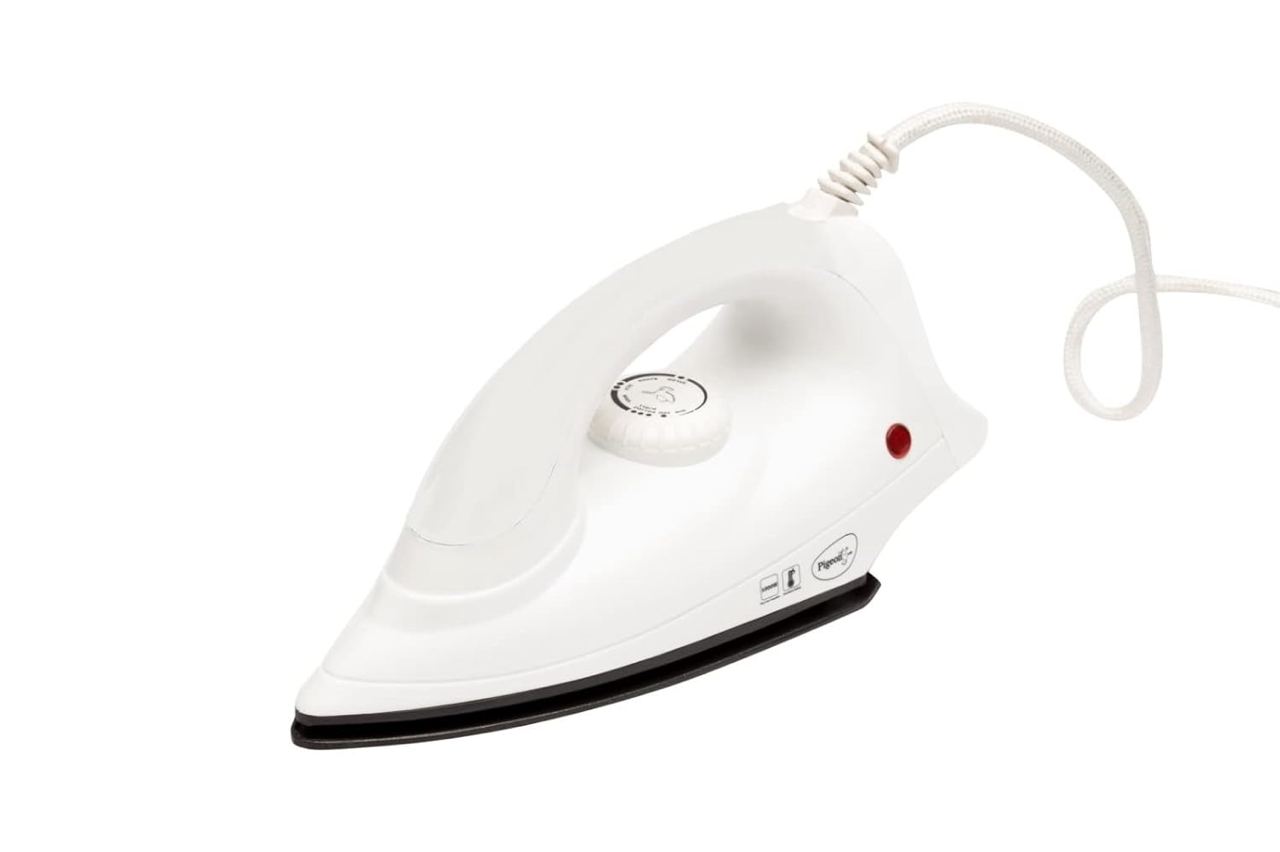 Pigeon by Stovekraft Ivory Dry Iron for Clothes | 1000 Watt | Instant Heat: Product Review